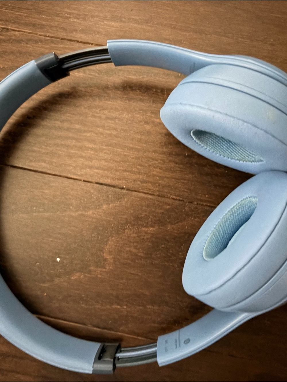 Beats by Dre Light Blue Over-Ear Wireless Headphones